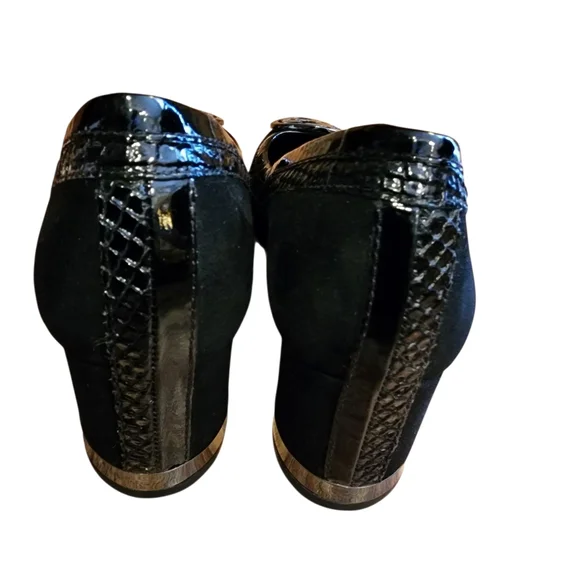 Tory Burch Women's Black Suede Heels Crocodile Embossed Trim Silver Sz 6.5 EUC - Picture 7 of 9